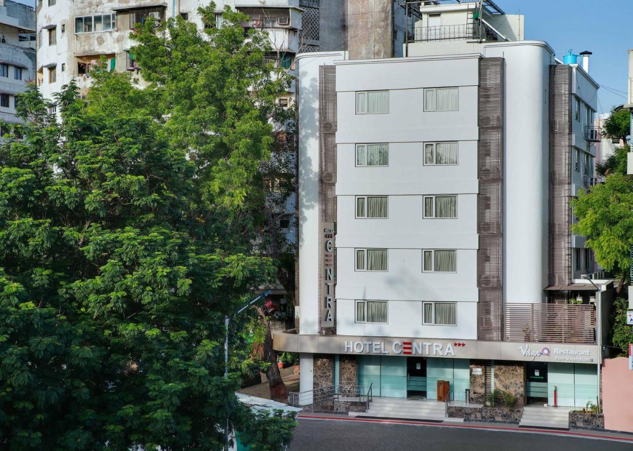 Hotel Centra Ahmedabad Exterior photo